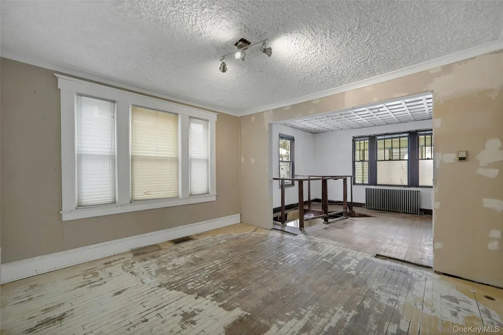 22 Orchard Street Suffern NY 10901