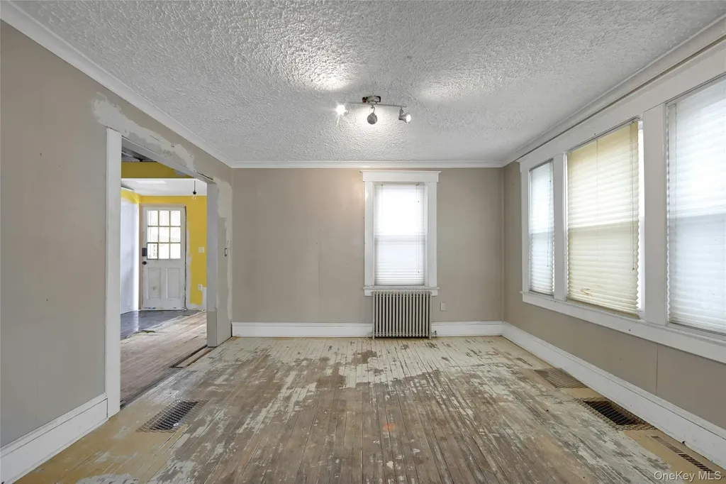 22 Orchard Street Suffern NY 10901