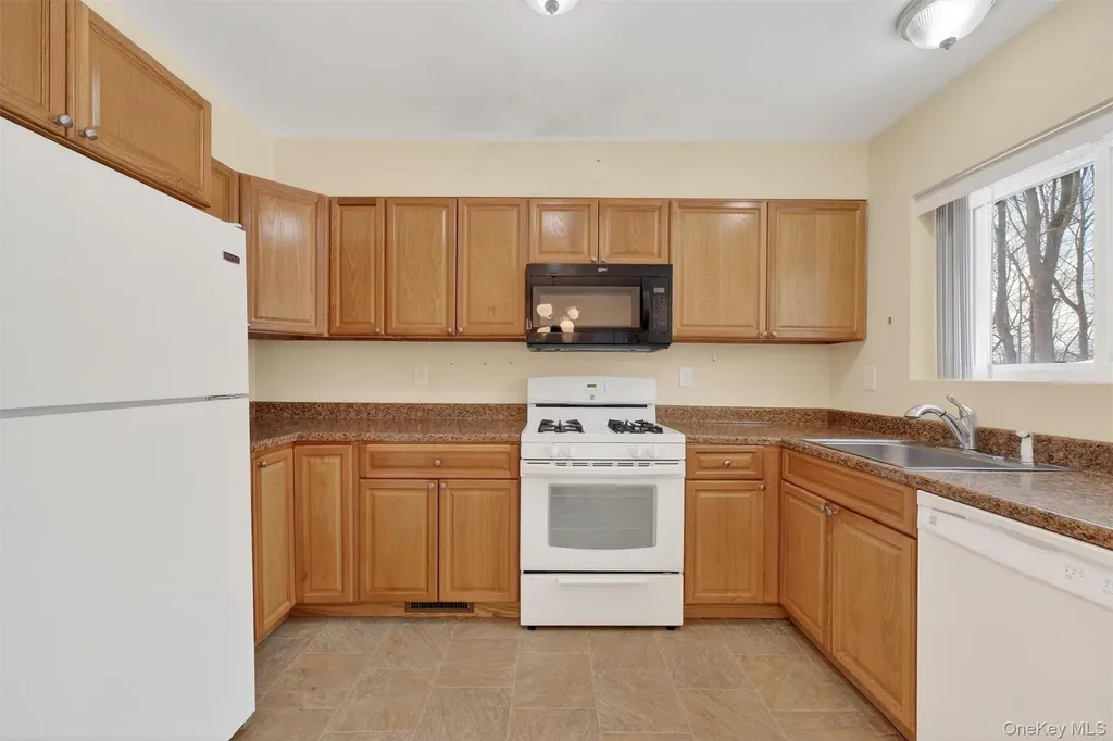 9 Nicole Circle Ossining NY 10562