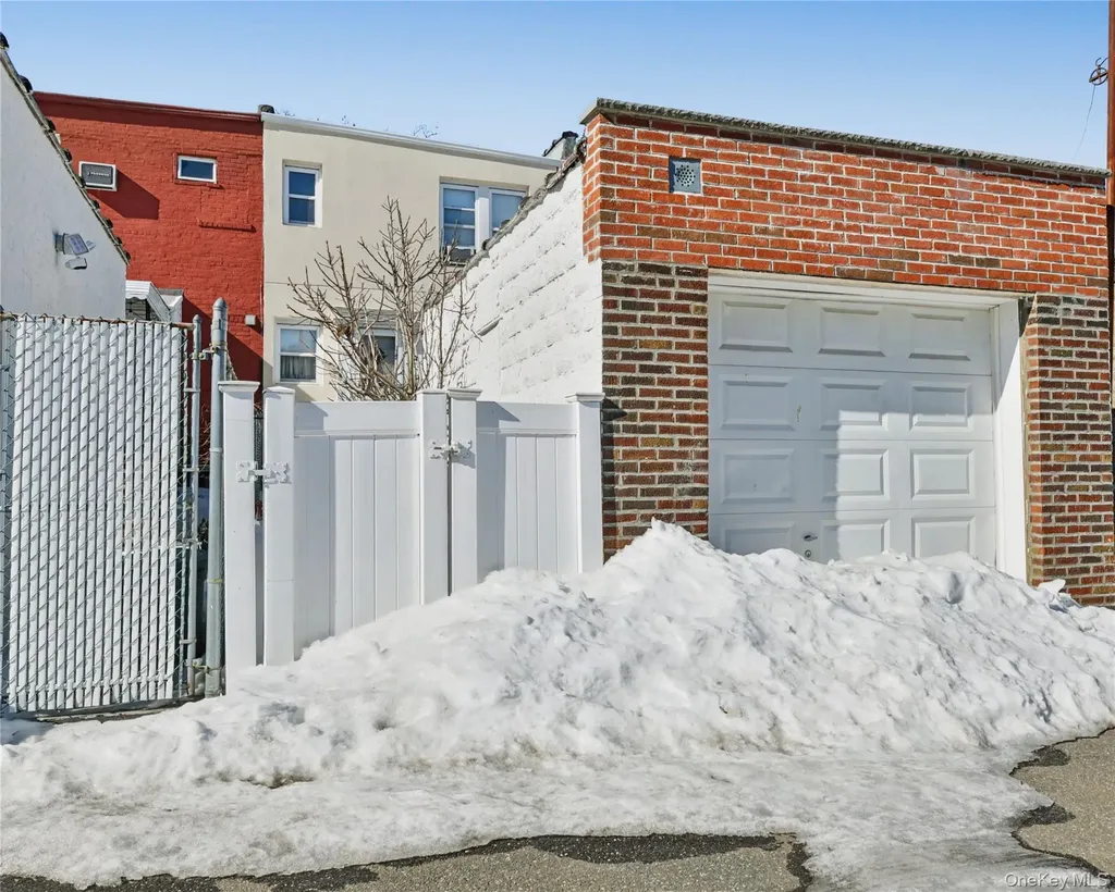 6537 77th Place Middle Village NY 11379