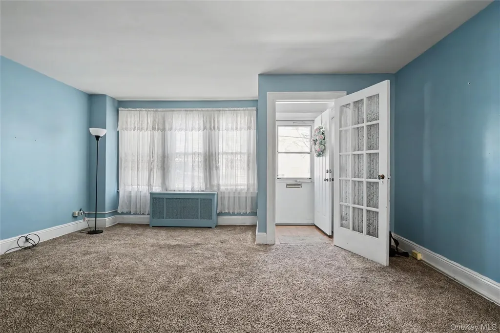 6537 77th Place Middle Village NY 11379
