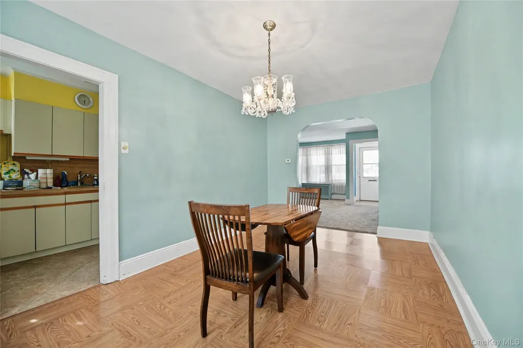 6537 77th Place Middle Village NY 11379