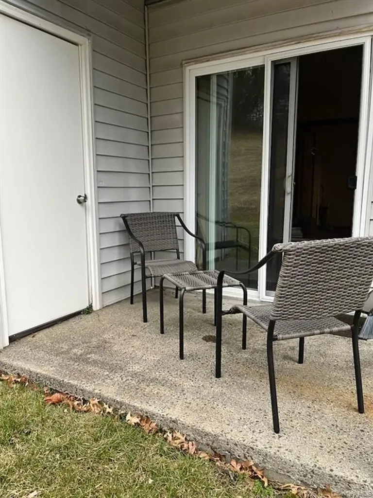 7 Ivy Court Fishkill NY 12524