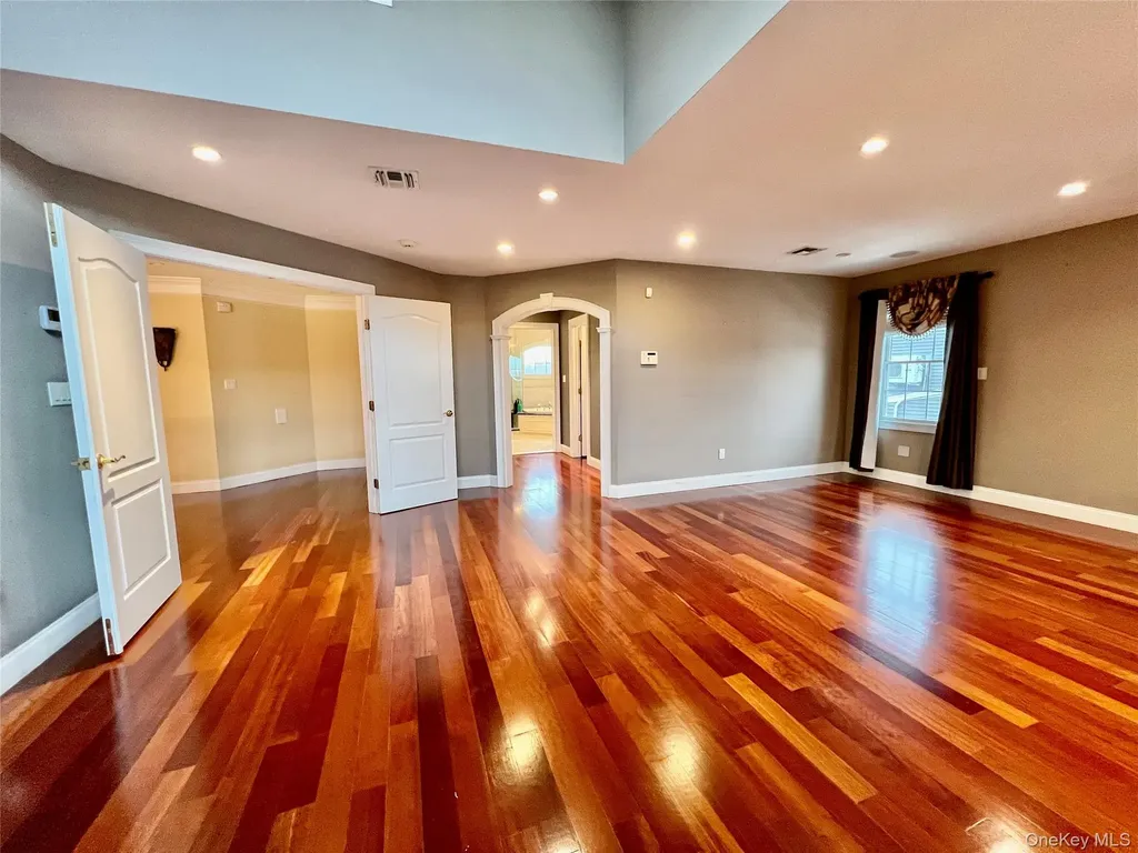 3683 Orchard Road Wantagh NY 11793