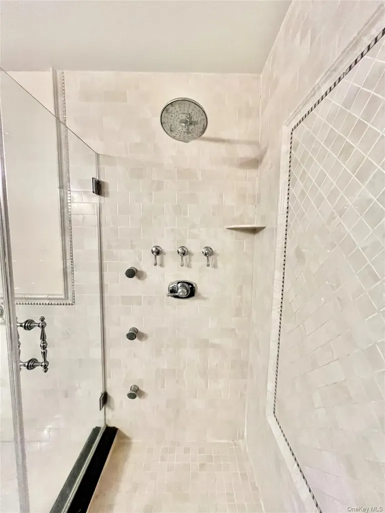 3683 Orchard Road Wantagh NY 11793