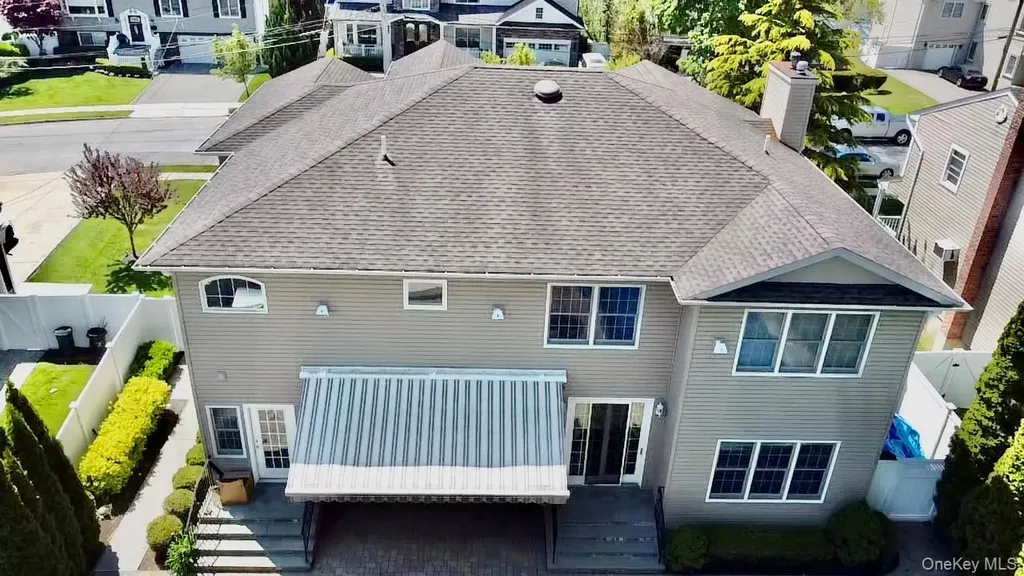 3683 Orchard Road Wantagh NY 11793