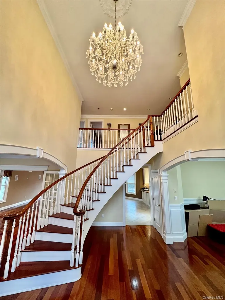 3683 Orchard Road Wantagh NY 11793