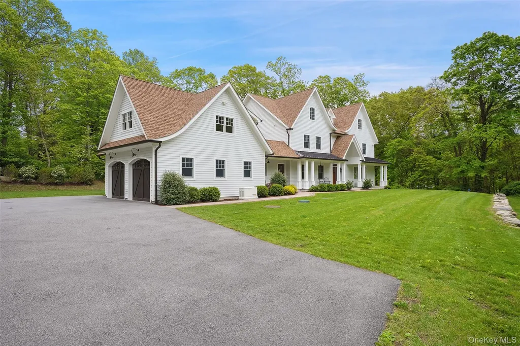 2 Bluestone Lane South Salem NY 10590