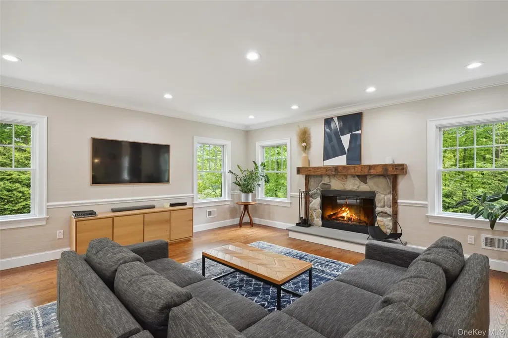 2 Bluestone Lane South Salem NY 10590