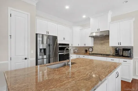 13 Tompkins Lane Hopewell Junction NY 12533