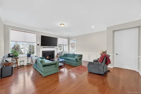 13 Tompkins Lane Hopewell Junction NY 12533