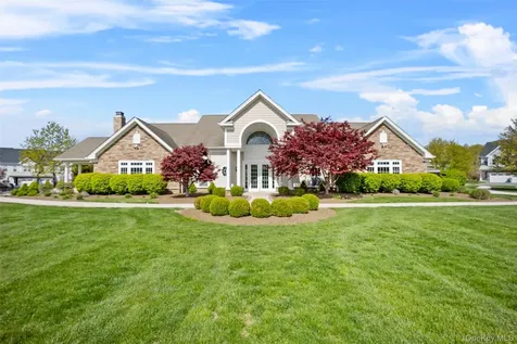13 Tompkins Lane Hopewell Junction NY 12533