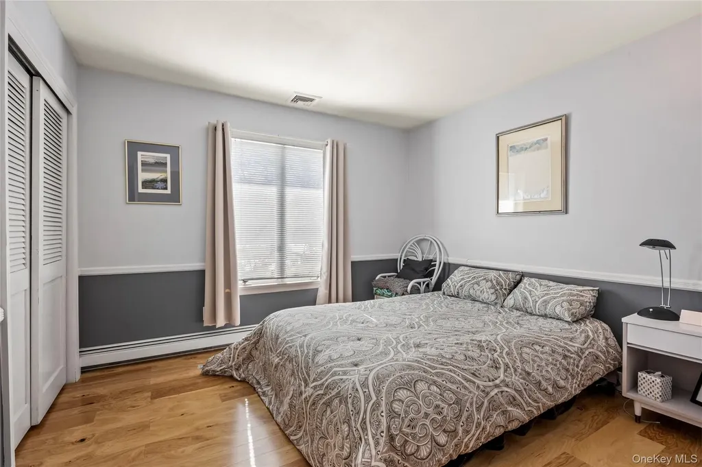 11 Seacliff Lane Miller Place NY 11764