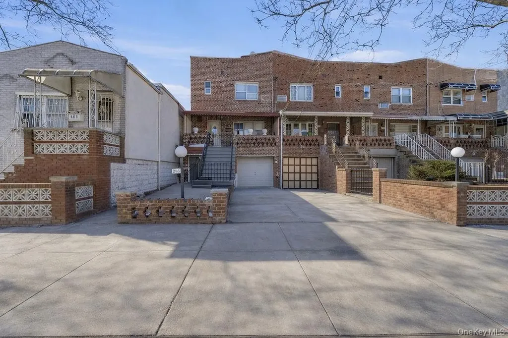 238 E 88th Street Brooklyn NY 11236