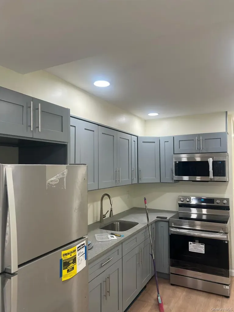 238 E 88th Street Brooklyn NY 11236
