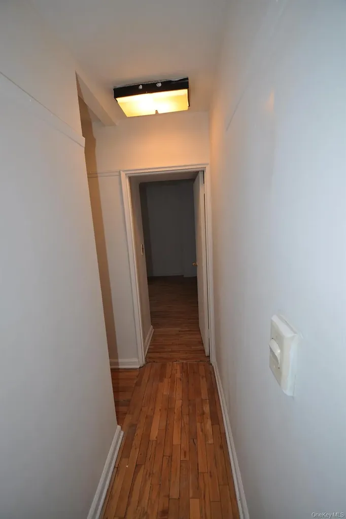 142 Garth Road Scarsdale NY 10583