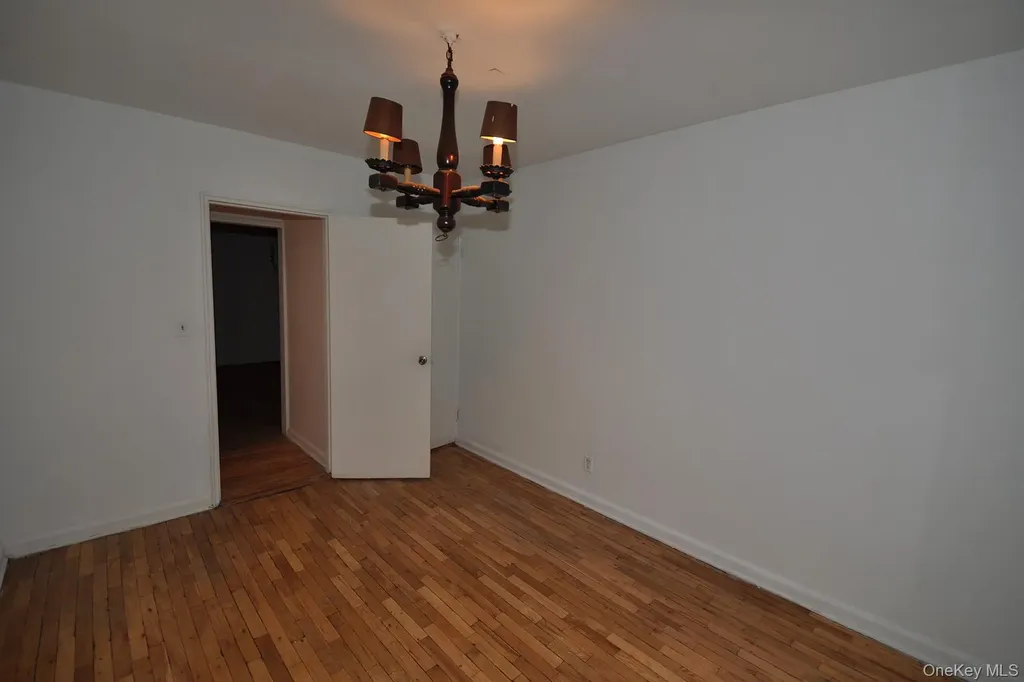 142 Garth Road Scarsdale NY 10583