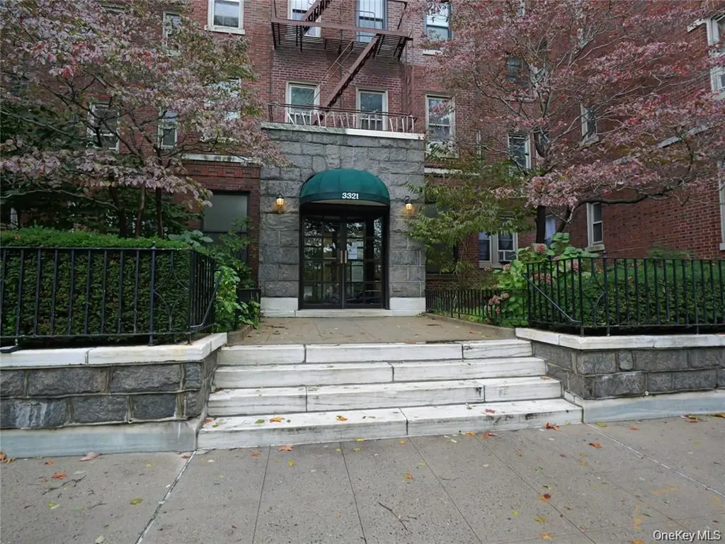 3321 Bruckner Boulevard Bronx NY 10461