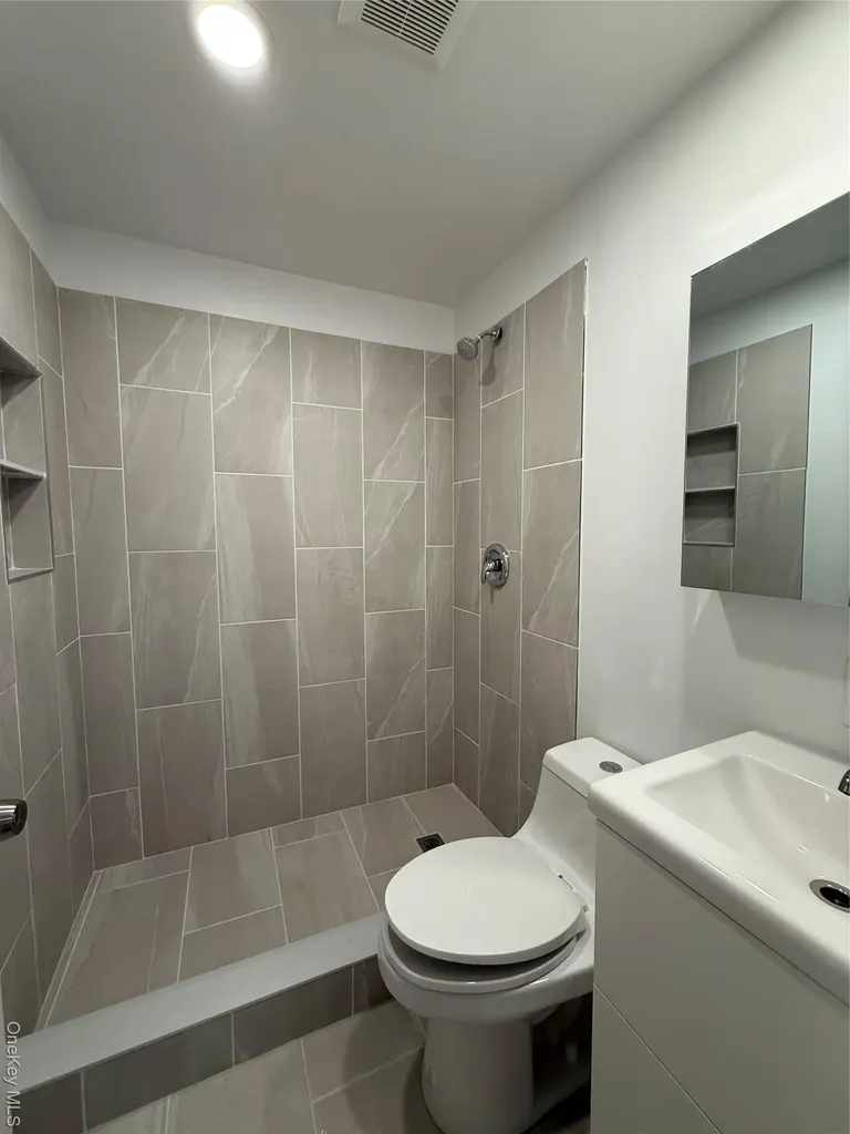 13772 70th Avenue Flushing NY 11367