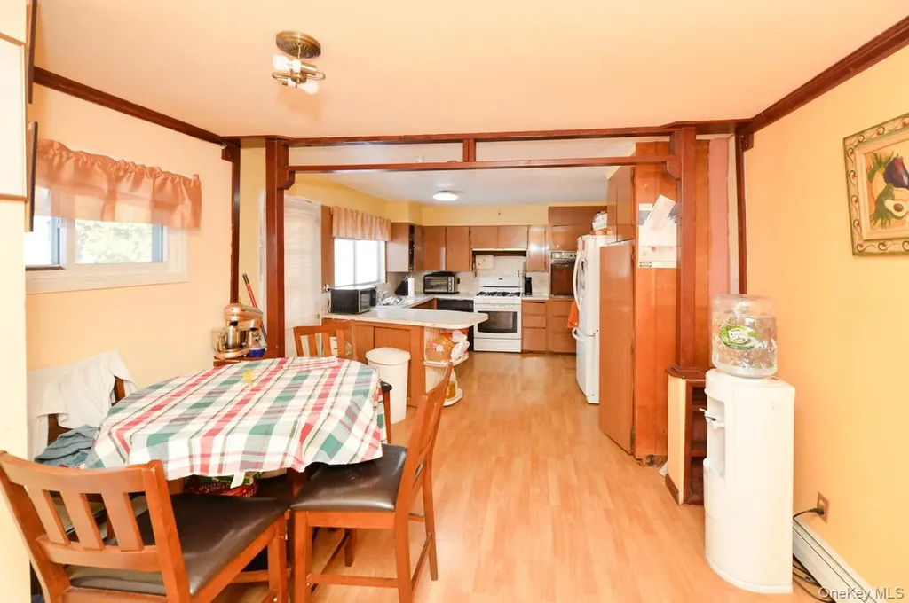 7 S Oak Street Spring Valley NY 10977