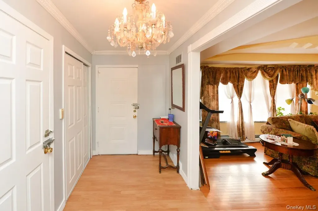 7 S Oak Street Spring Valley NY 10977