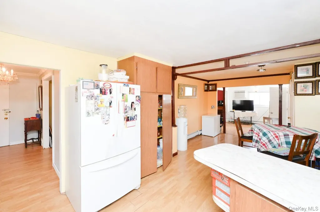 7 S Oak Street Spring Valley NY 10977