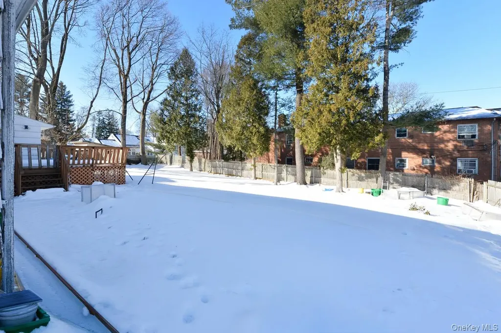 7 S Oak Street Spring Valley NY 10977