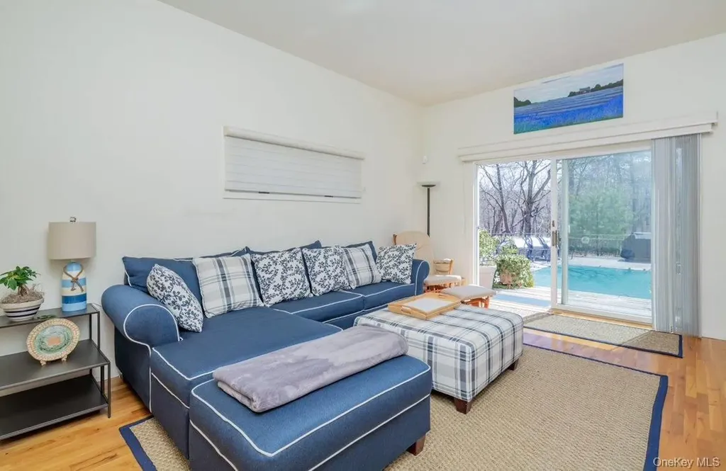 38 Red Creek Circle Hampton Bays NY 11946
