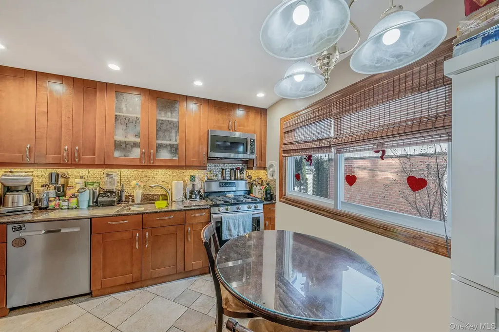 2023 Whitestone Expressway Whitestone NY 11357