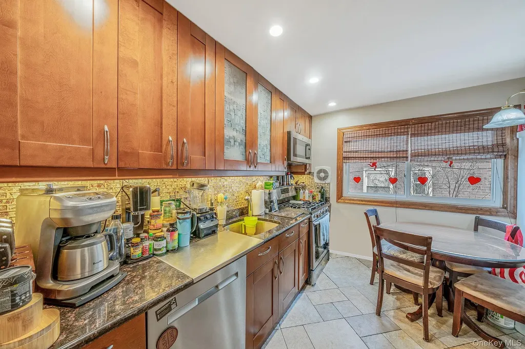 2023 Whitestone Expressway Whitestone NY 11357