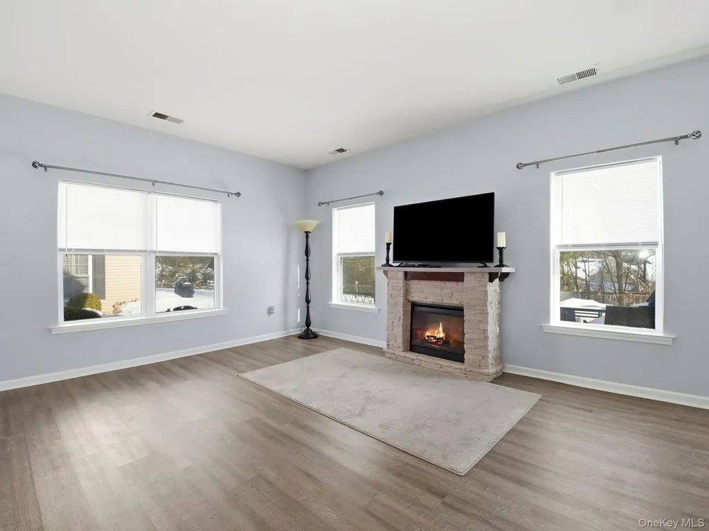 15 Revolution Road Cold Spring NY 10516