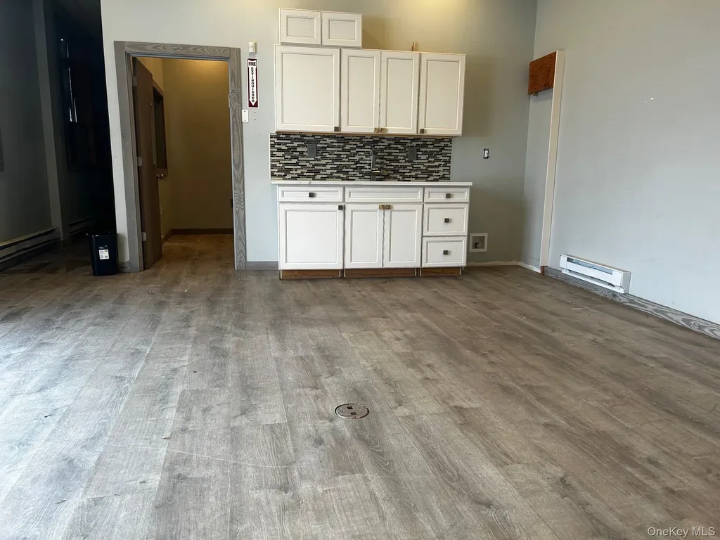210 Lawrence Avenue Lawrence NY 11559