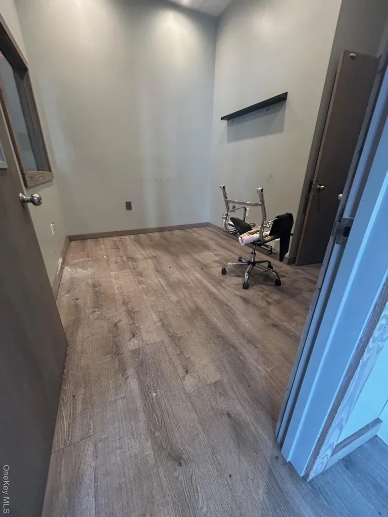 210 Lawrence Avenue Lawrence NY 11559