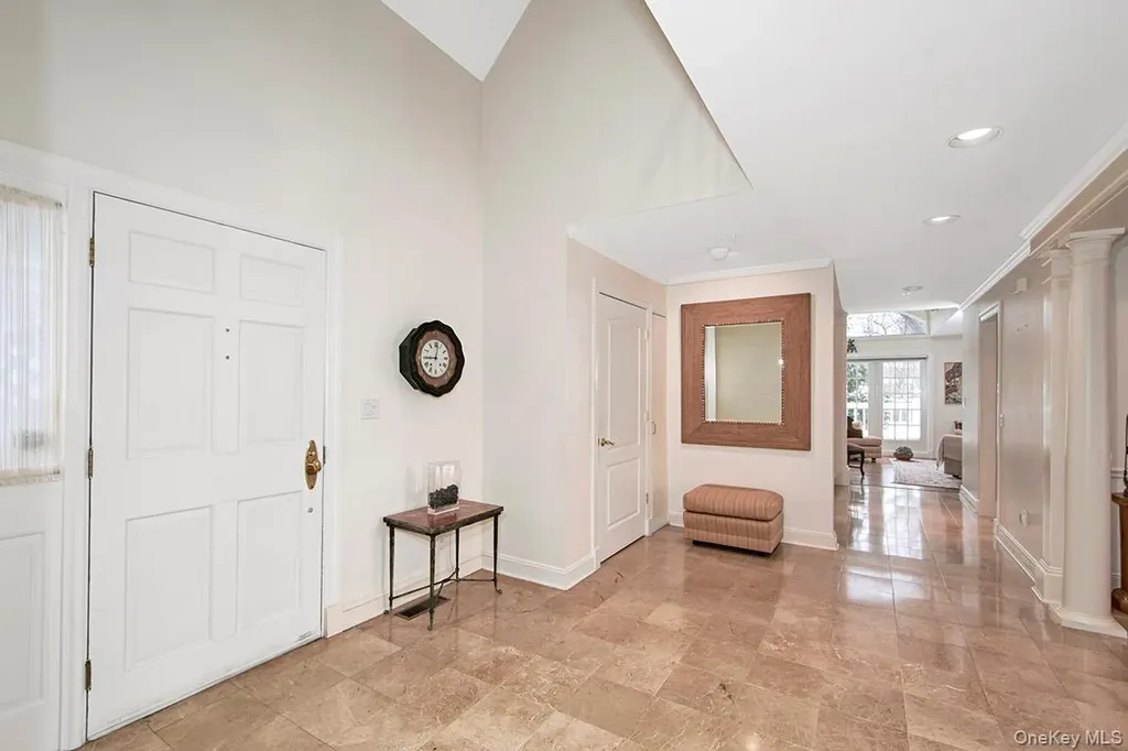 5 Wyndham Close White Plains NY 10605