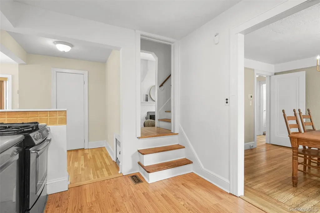 6 Shadow Lane Larchmont NY 10538