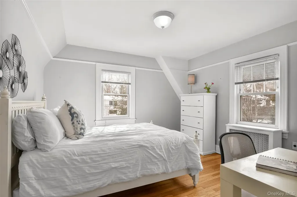 6 Shadow Lane Larchmont NY 10538