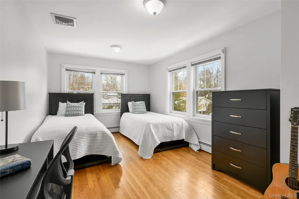 6 Shadow Lane Larchmont NY 10538