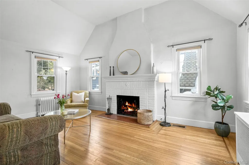6 Shadow Lane Larchmont NY 10538