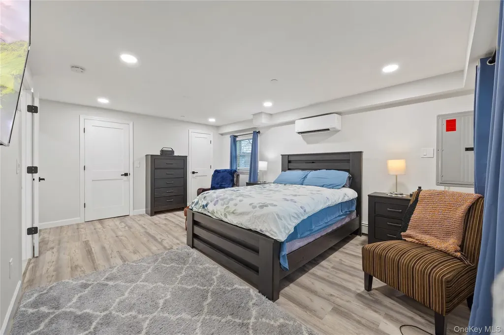 51 Irving Avenue Freeport NY 11520