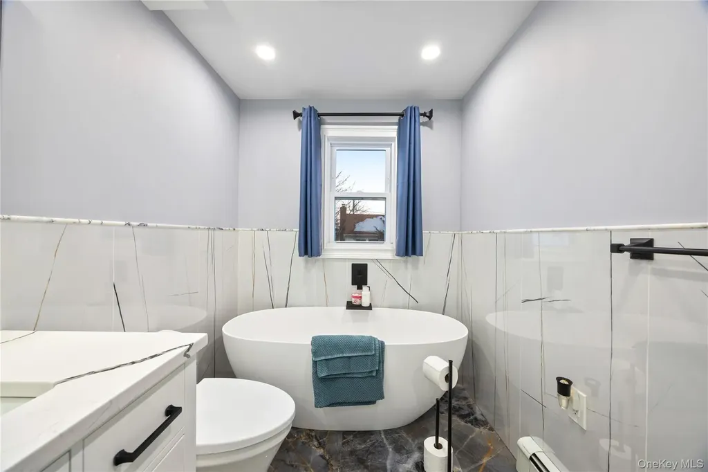 51 Irving Avenue Freeport NY 11520