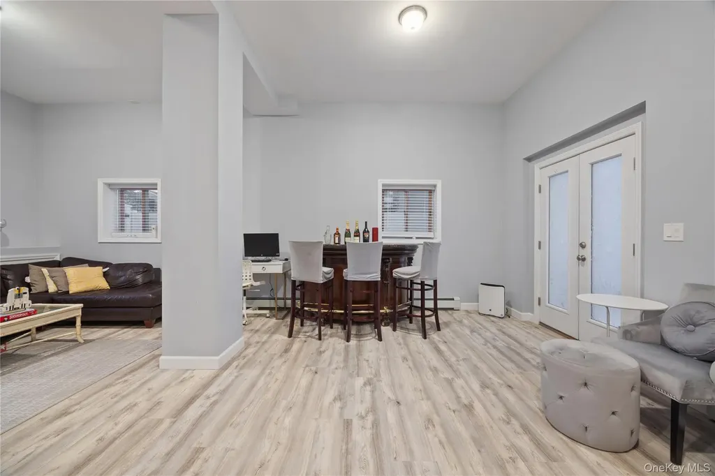51 Irving Avenue Freeport NY 11520