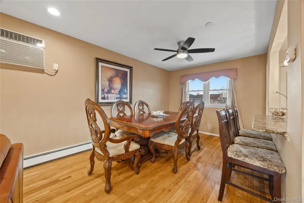 51 Irving Avenue Freeport NY 11520