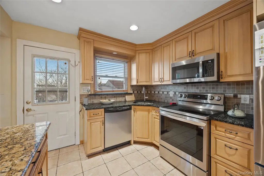 51 Irving Avenue Freeport NY 11520