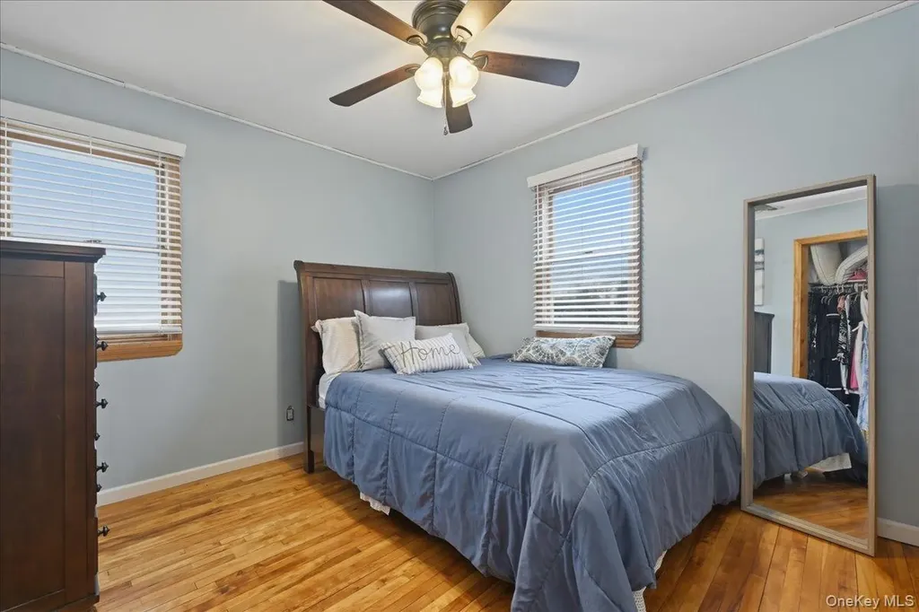 38 Bacon Lane Babylon NY 11702