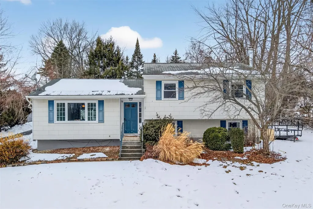 85 Farries Avenue Florida NY 10921
