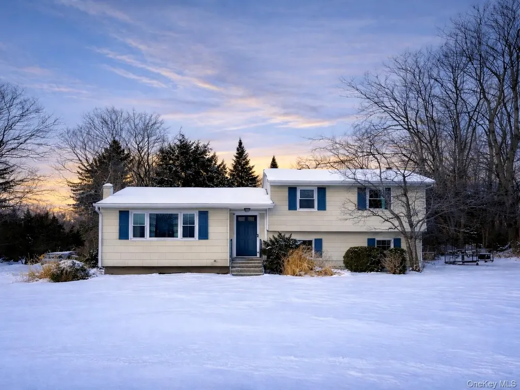 85 Farries Avenue Florida NY 10921