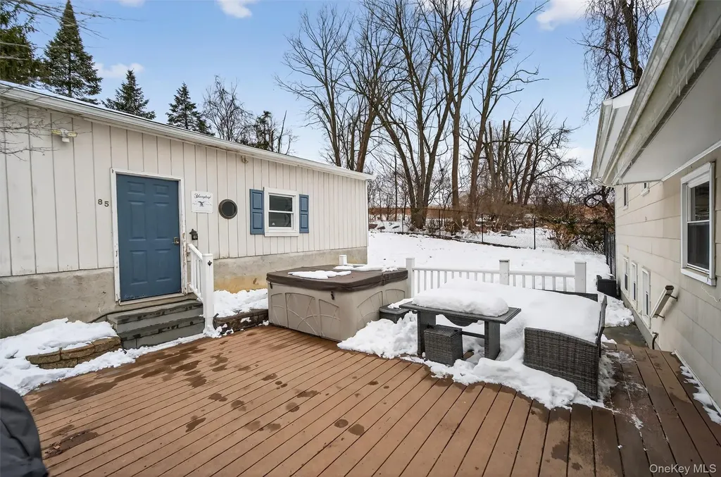 85 Farries Avenue Florida NY 10921