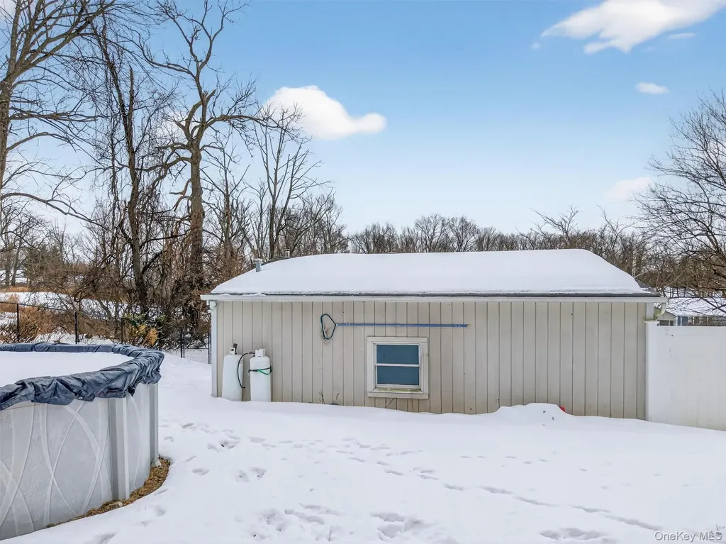 85 Farries Avenue Florida NY 10921