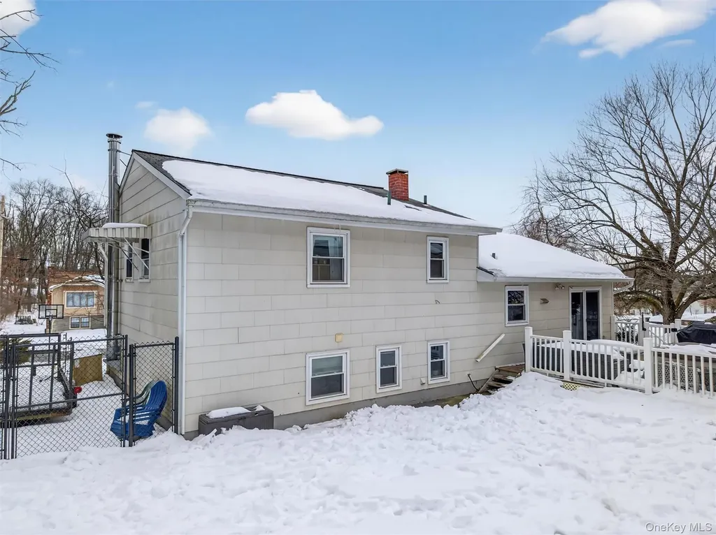 85 Farries Avenue Florida NY 10921