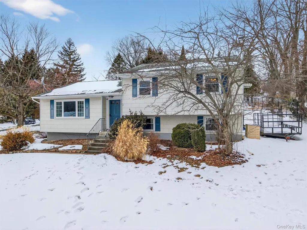 85 Farries Avenue Florida NY 10921